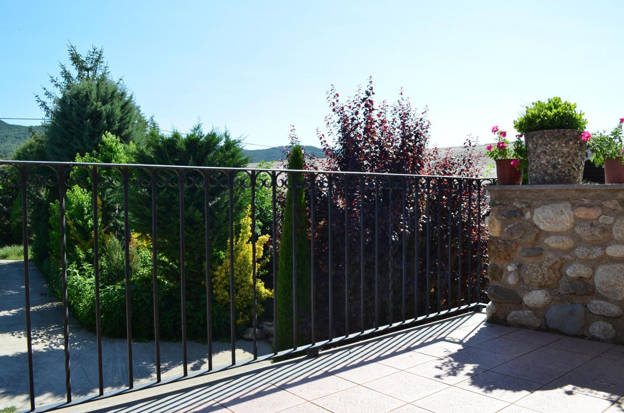 Casa Rural La Vall Del Cadi La Seu d'Urgell Exteriör bild